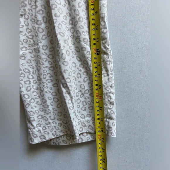 SANDRO cotton leopard cheetah print grey  white shorts sz 10 - Picture 7 of 10